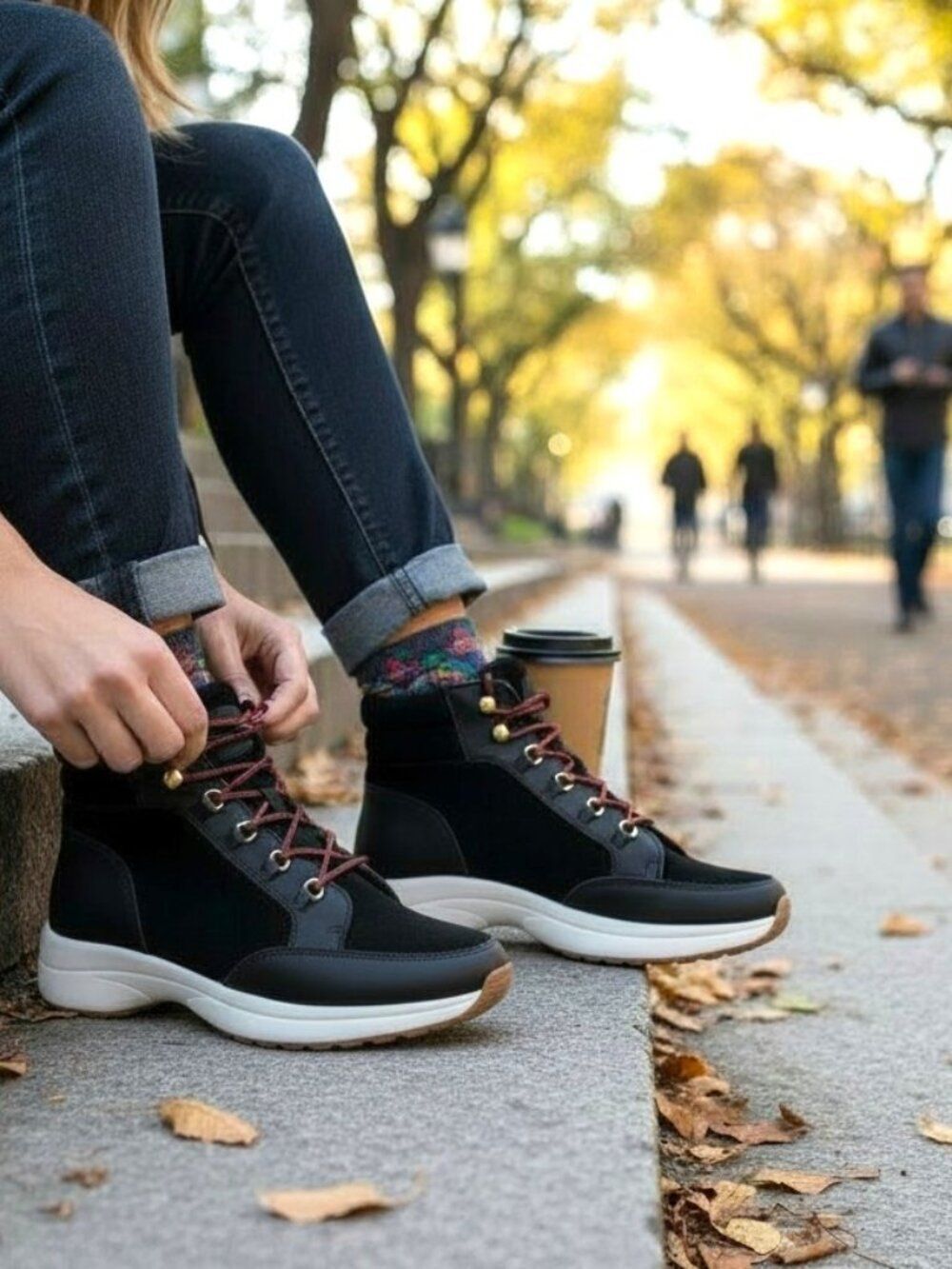 Lauren by Ralph Lauren Women's Black Rylee Hiker Sneakers Size 6.5M